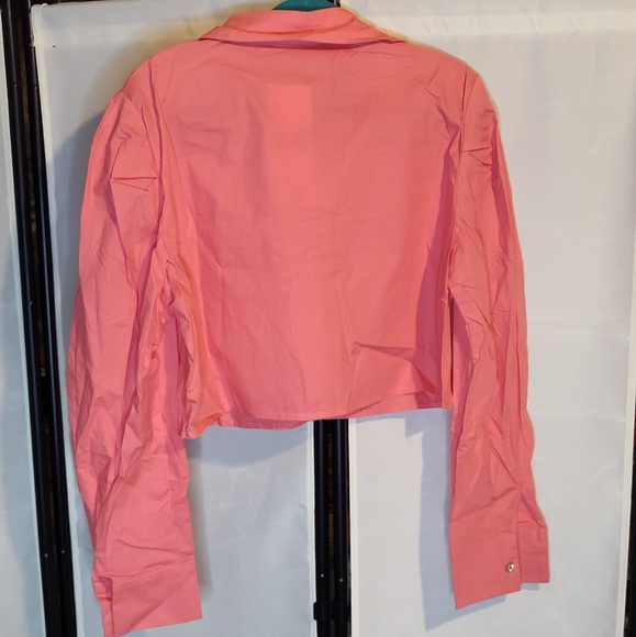 Long Sleeve Collar Rhinestones Cropped Top - Picture 8 of 9